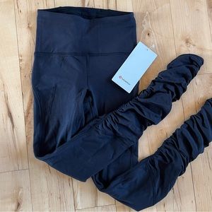 Lululemon 2 Rulu Leggings with Ruched Bottoms